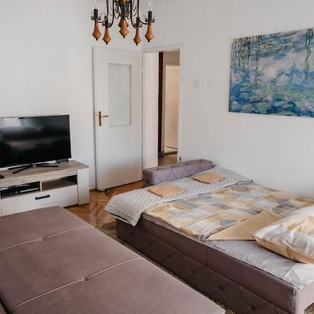 Apartment Bracovic - City Center Bar Kültér fotó
