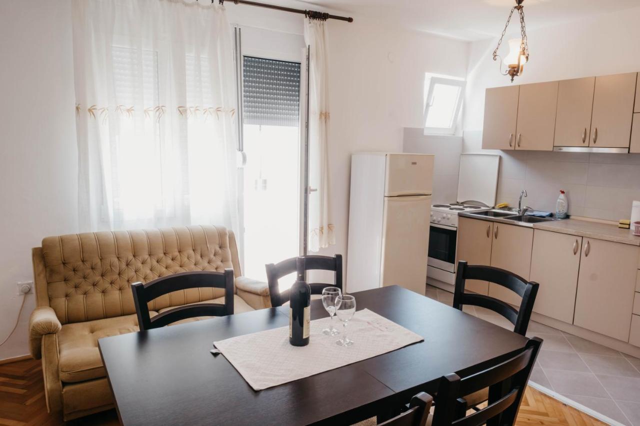 Apartment Bracovic - City Center Bar Kültér fotó